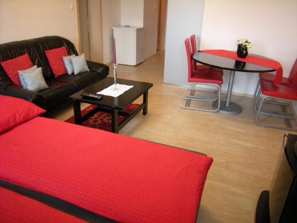 Vila Ema Apartments And Rooms ลูบลิยานา ห้อง รูปภาพ