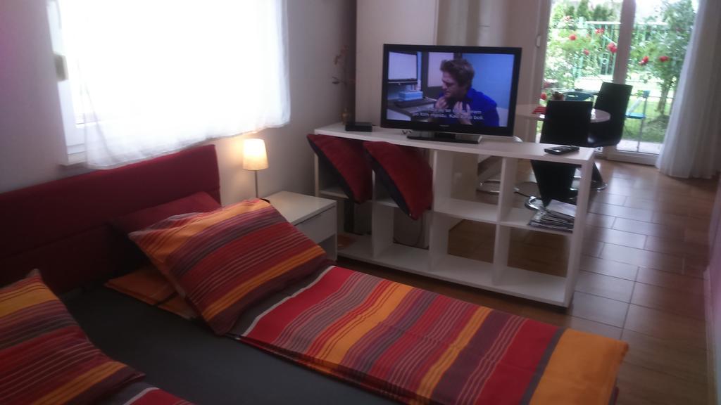 Vila Ema Apartments And Rooms ลูบลิยานา ภายนอก รูปภาพ