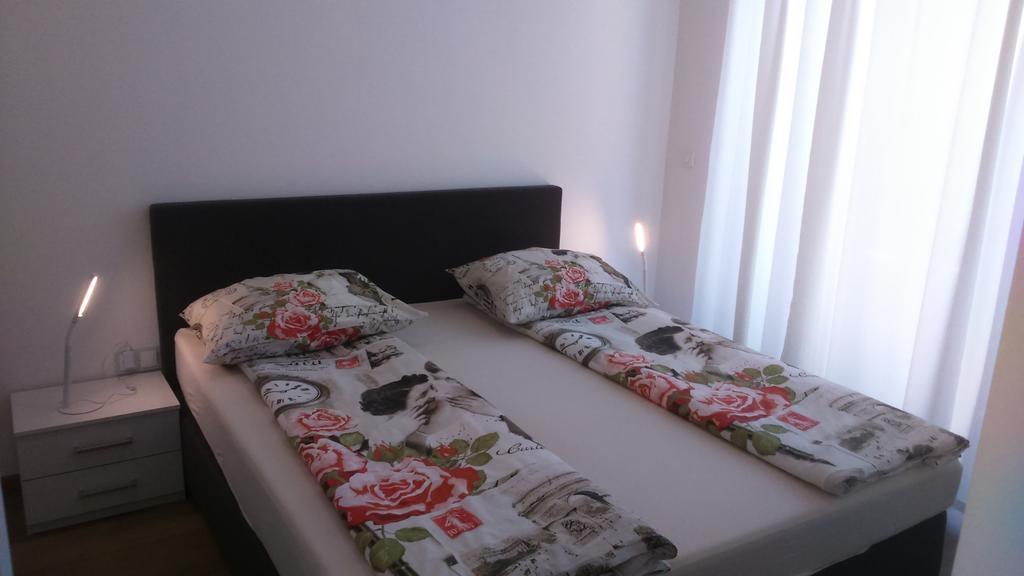 Vila Ema Apartments And Rooms ลูบลิยานา ห้อง รูปภาพ